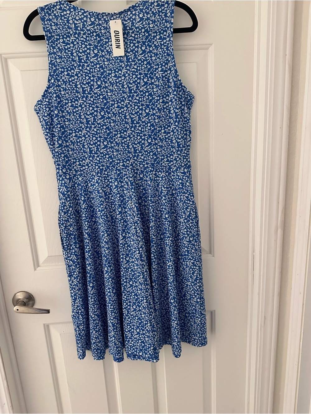 Blue Floral V-Neck Midi Dress - Picture 3 of 8